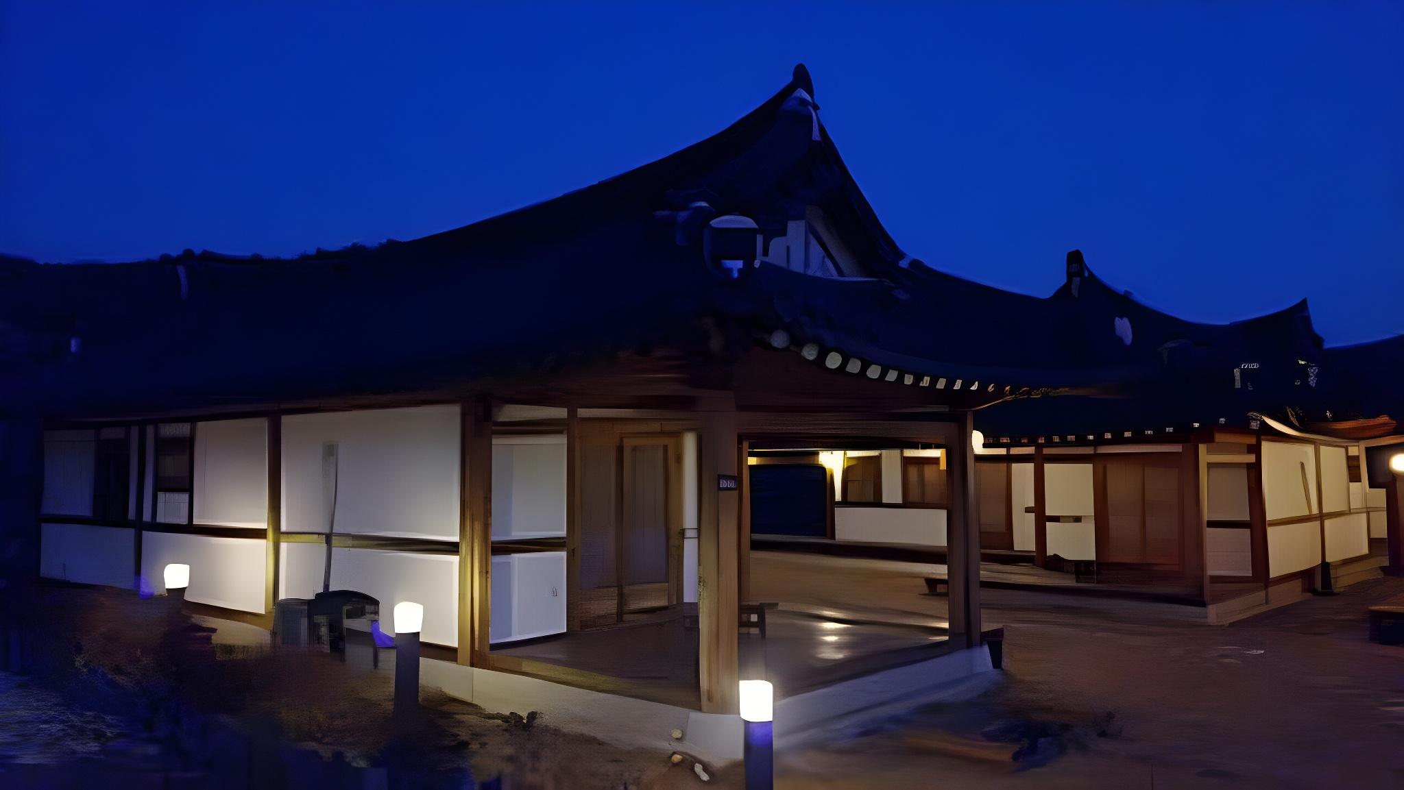 Gyeongju Hanok Pen Town Pension 2/52