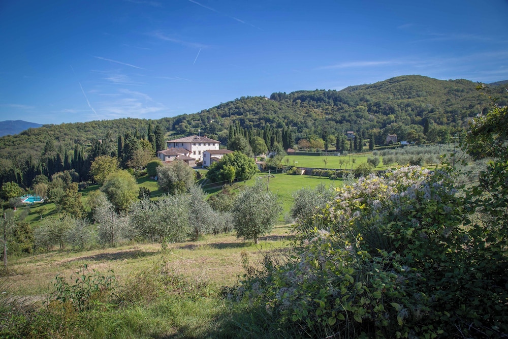 Villa Campestri Olive Oil Resort 37/48