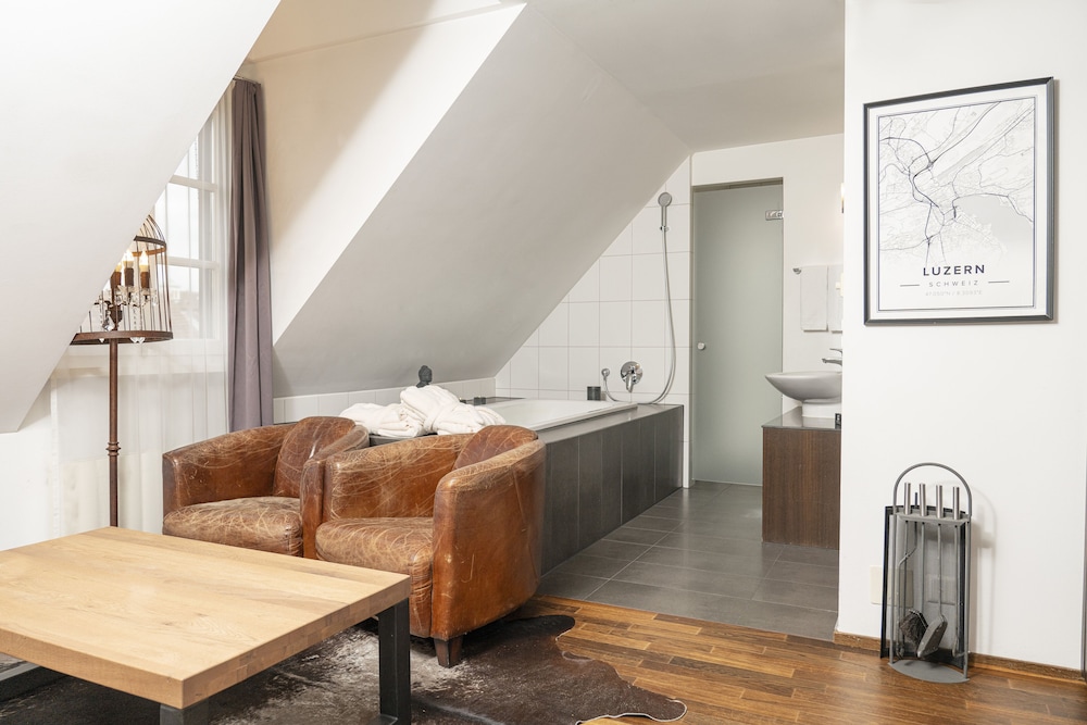 Boutique Hotel Weisses Kreuz 3/38