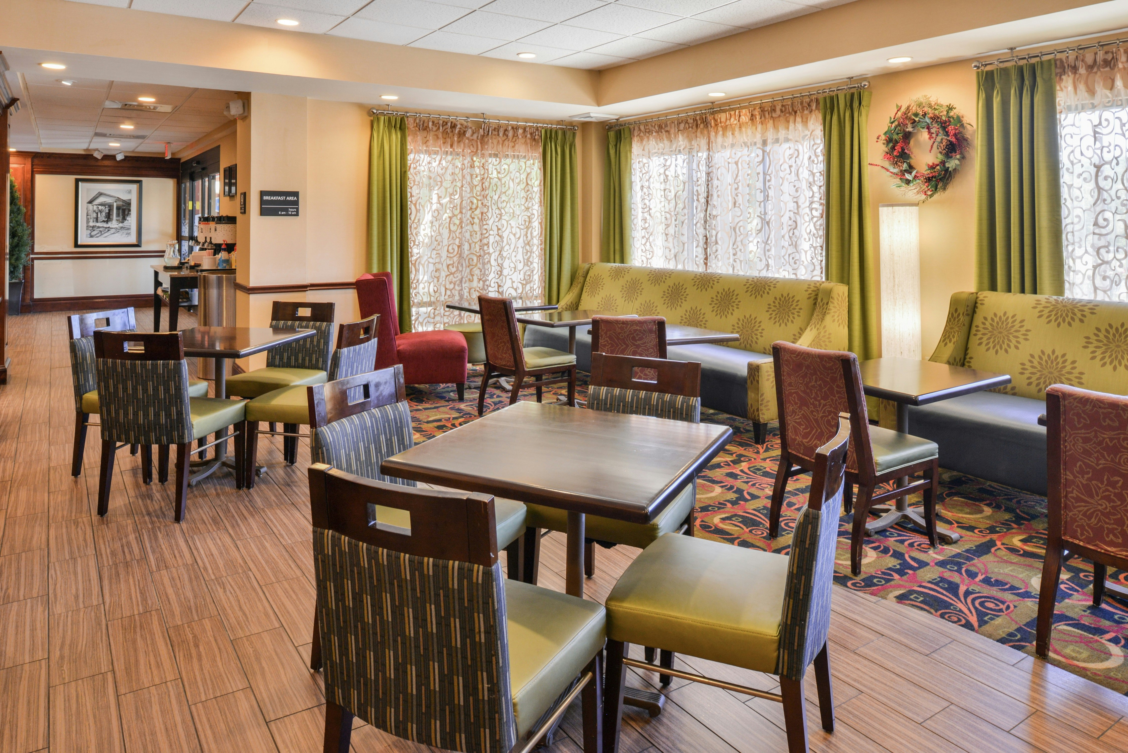 Hampton Inn Waynesboro/Stuarts Draft, VA 29/42
