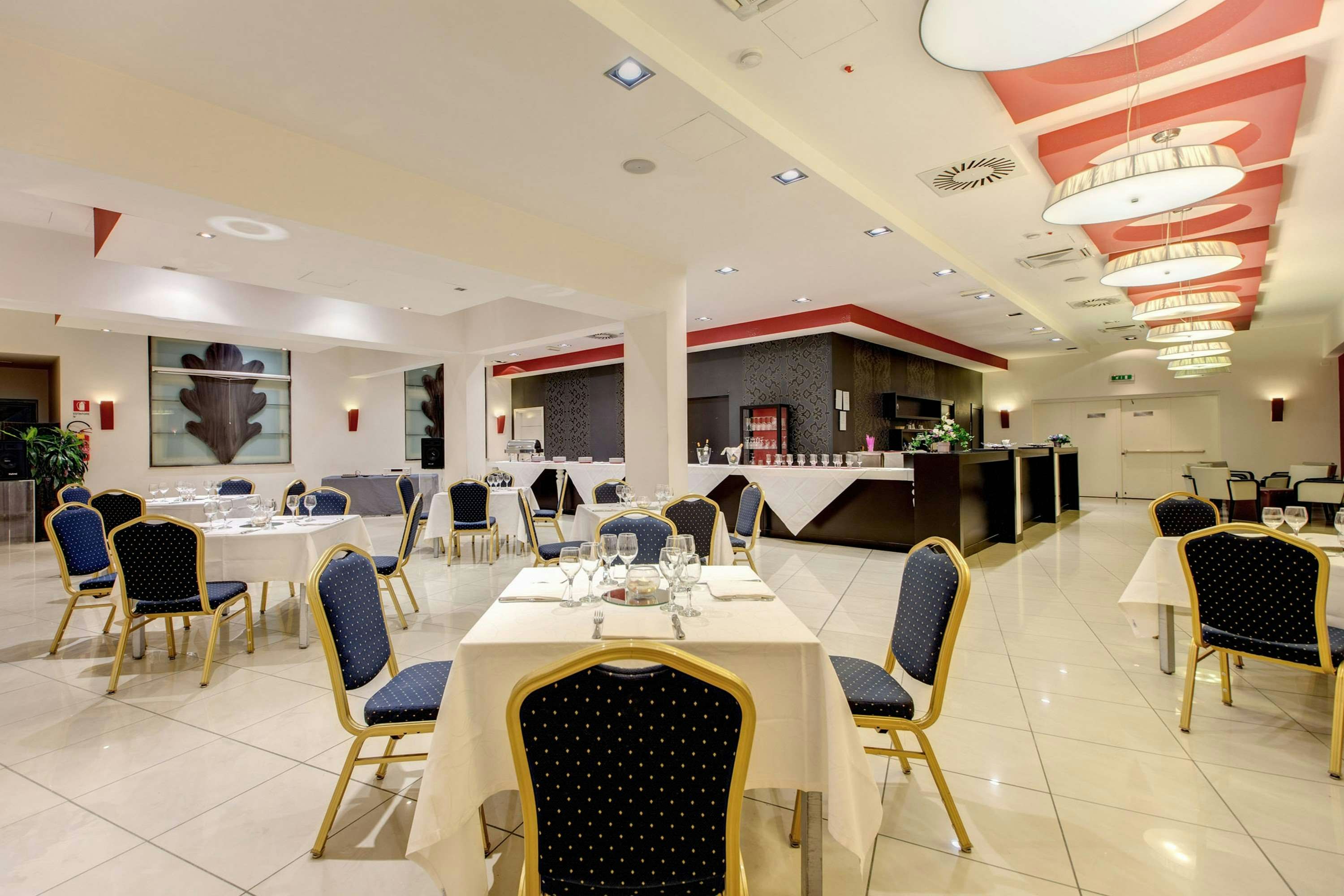 Plaza Hotel Catania 66/81