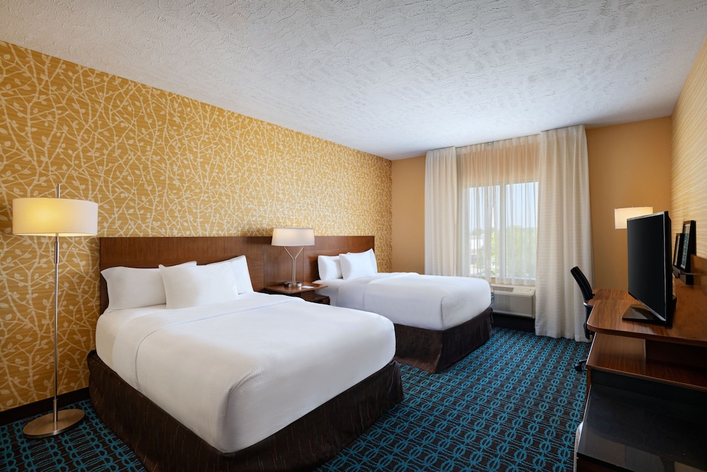 Fairfield Inn And Suites By Marriott Lincoln Airport 12/45