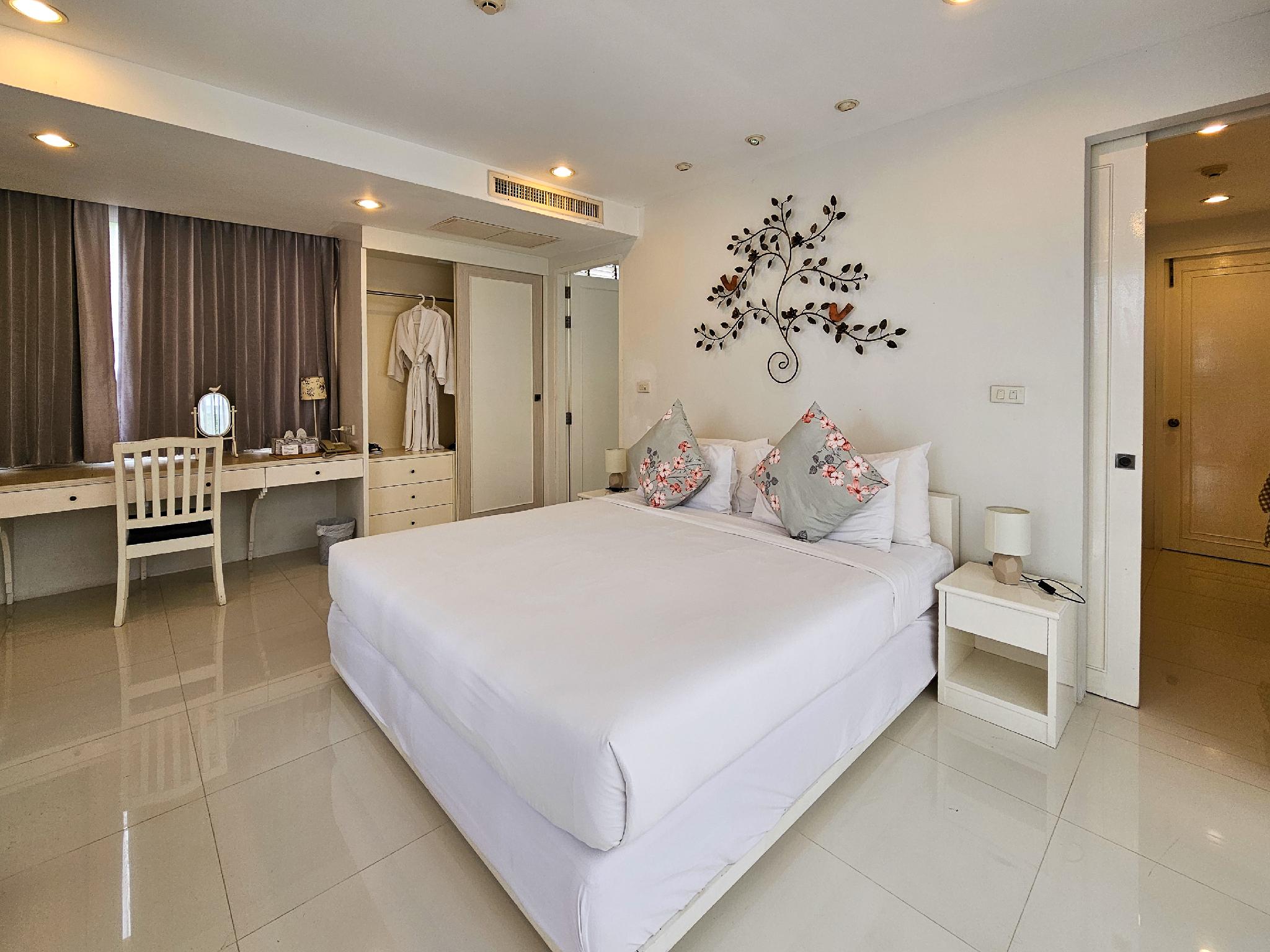 Room, King Bed, Sea Front