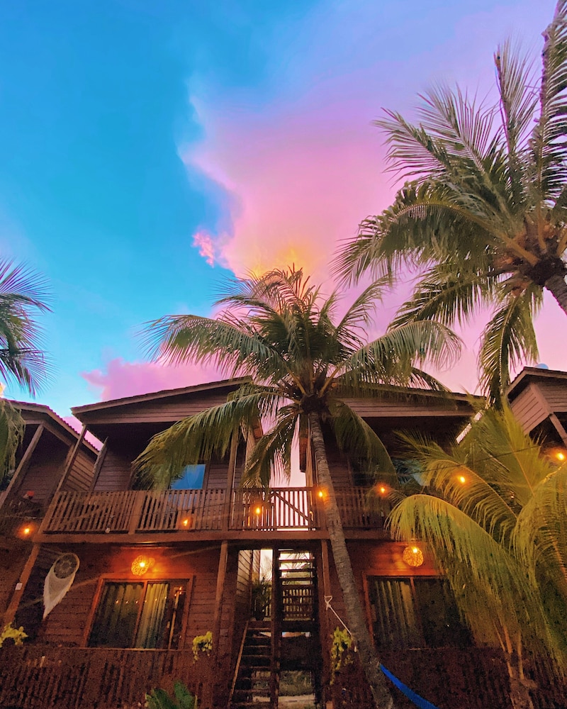 COCONUT BY OOL HOTELS 2/43