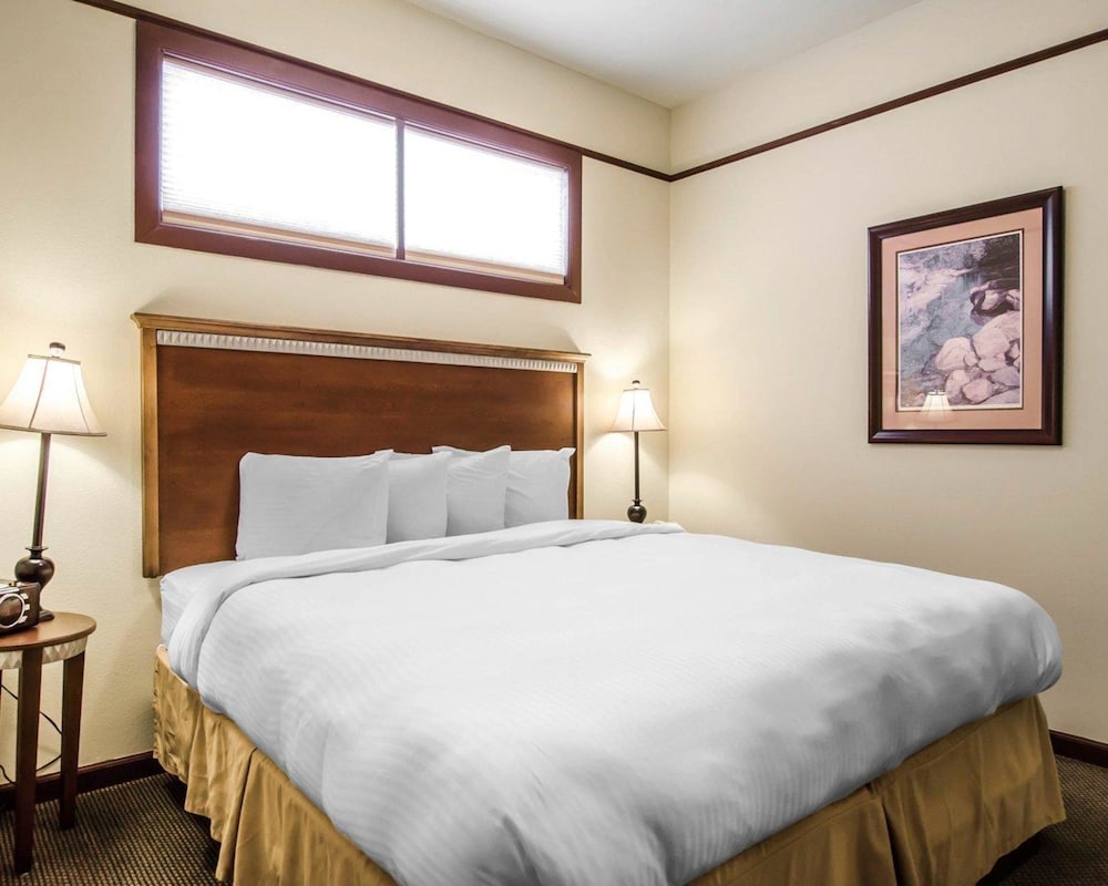 Hotel Seville 11/49
