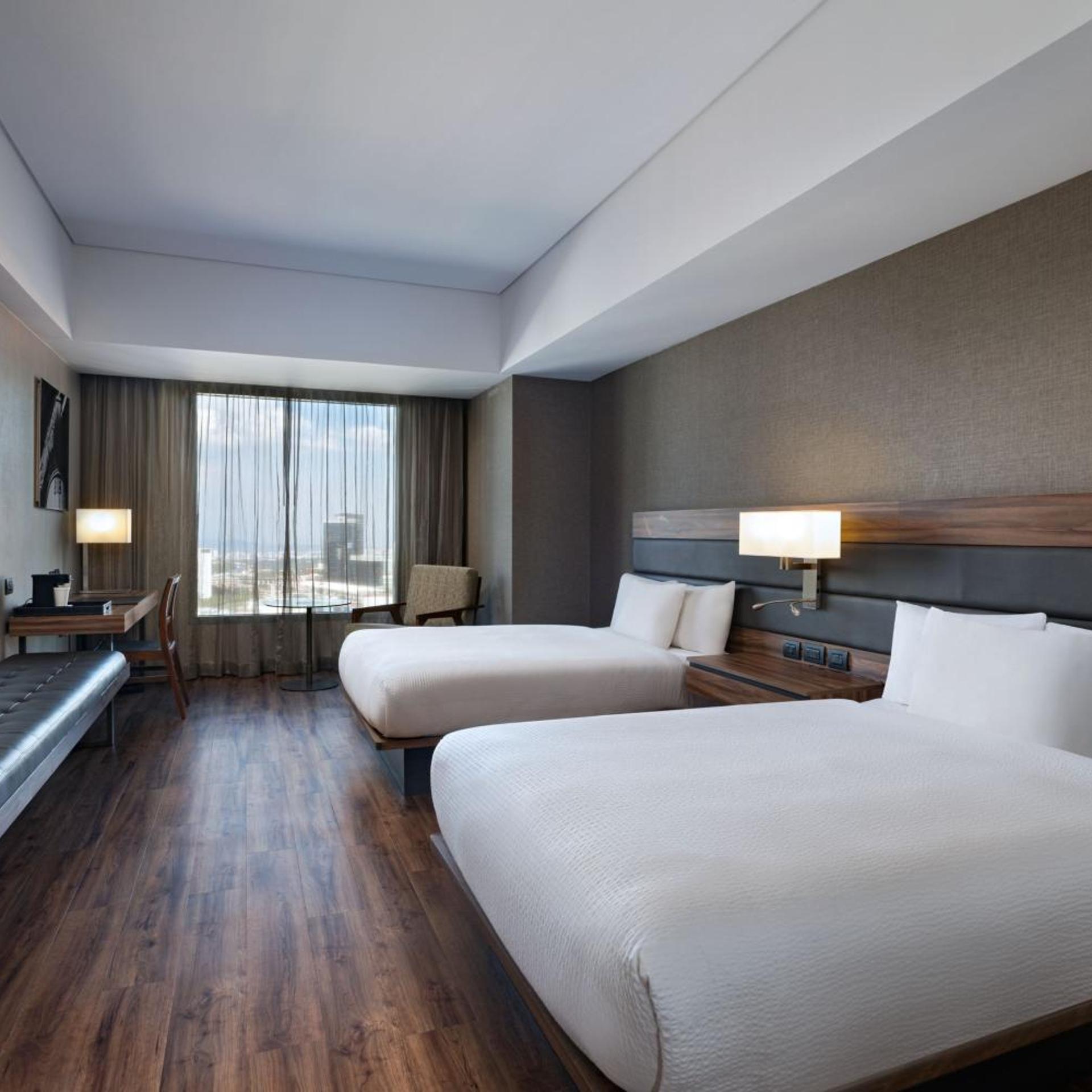 Deluxe, 2 Double Beds