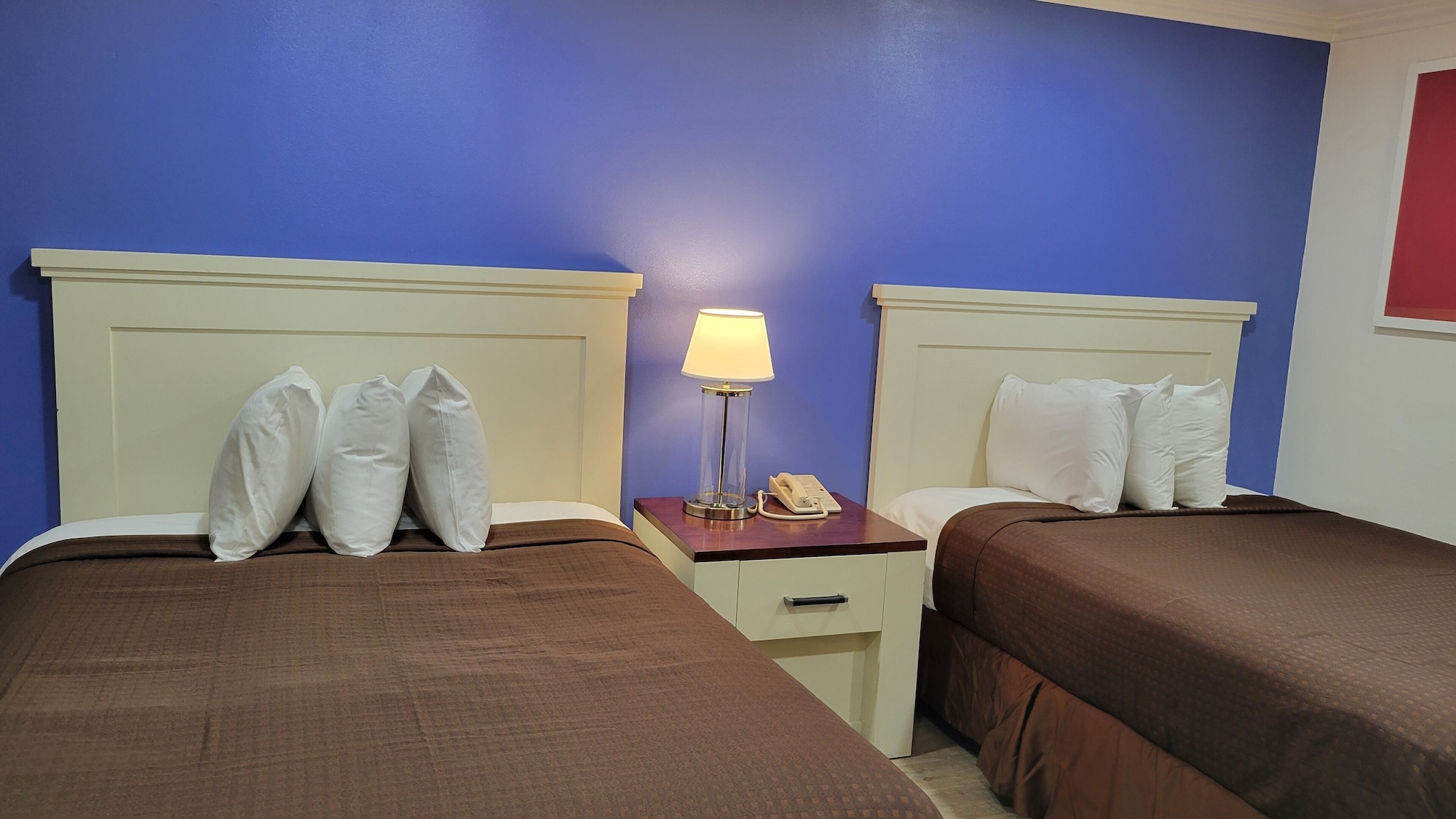 Deluxe, Single, 2 Queen Beds