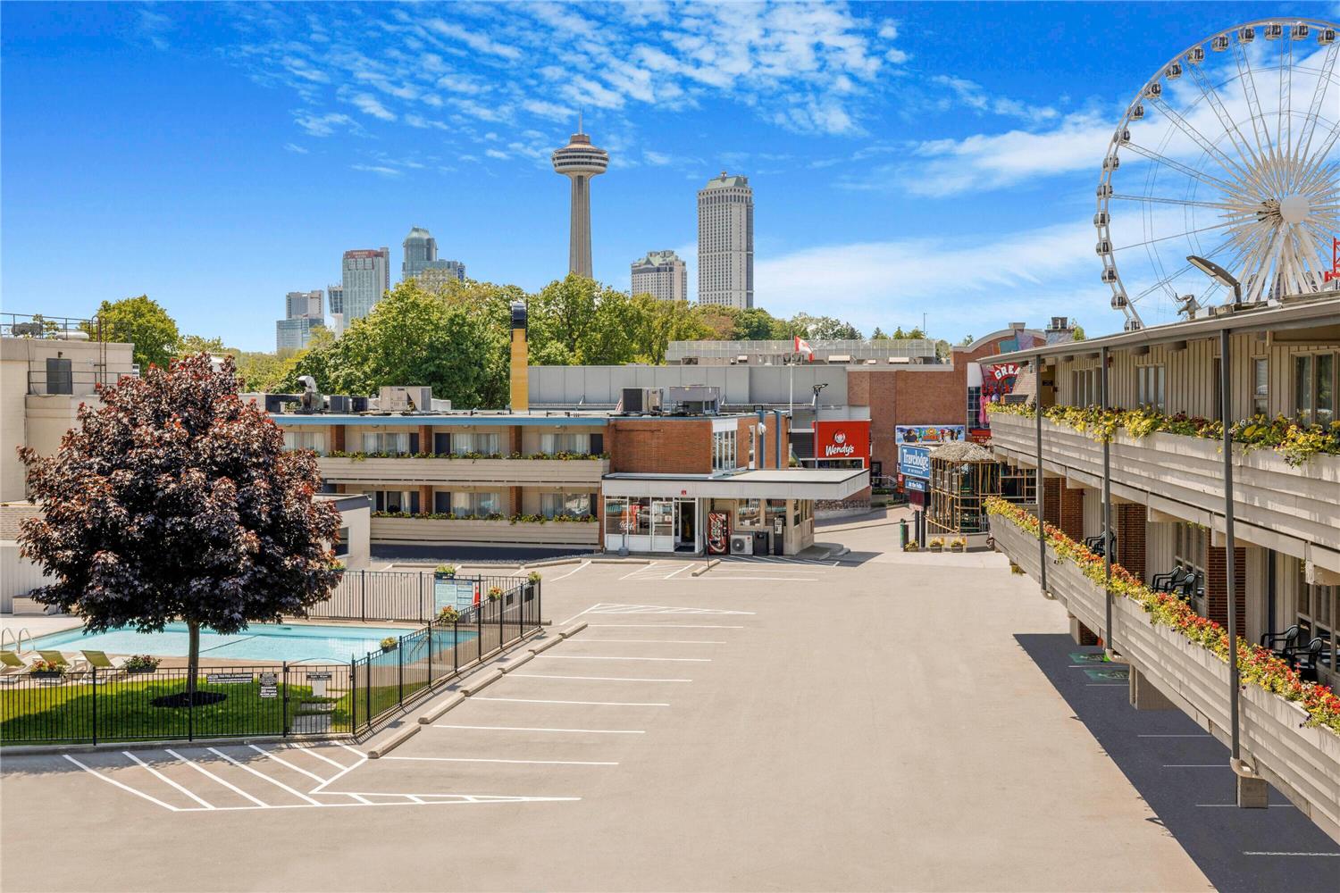 Travelodge by Wyndham Niagara Falls at the Falls 35/35