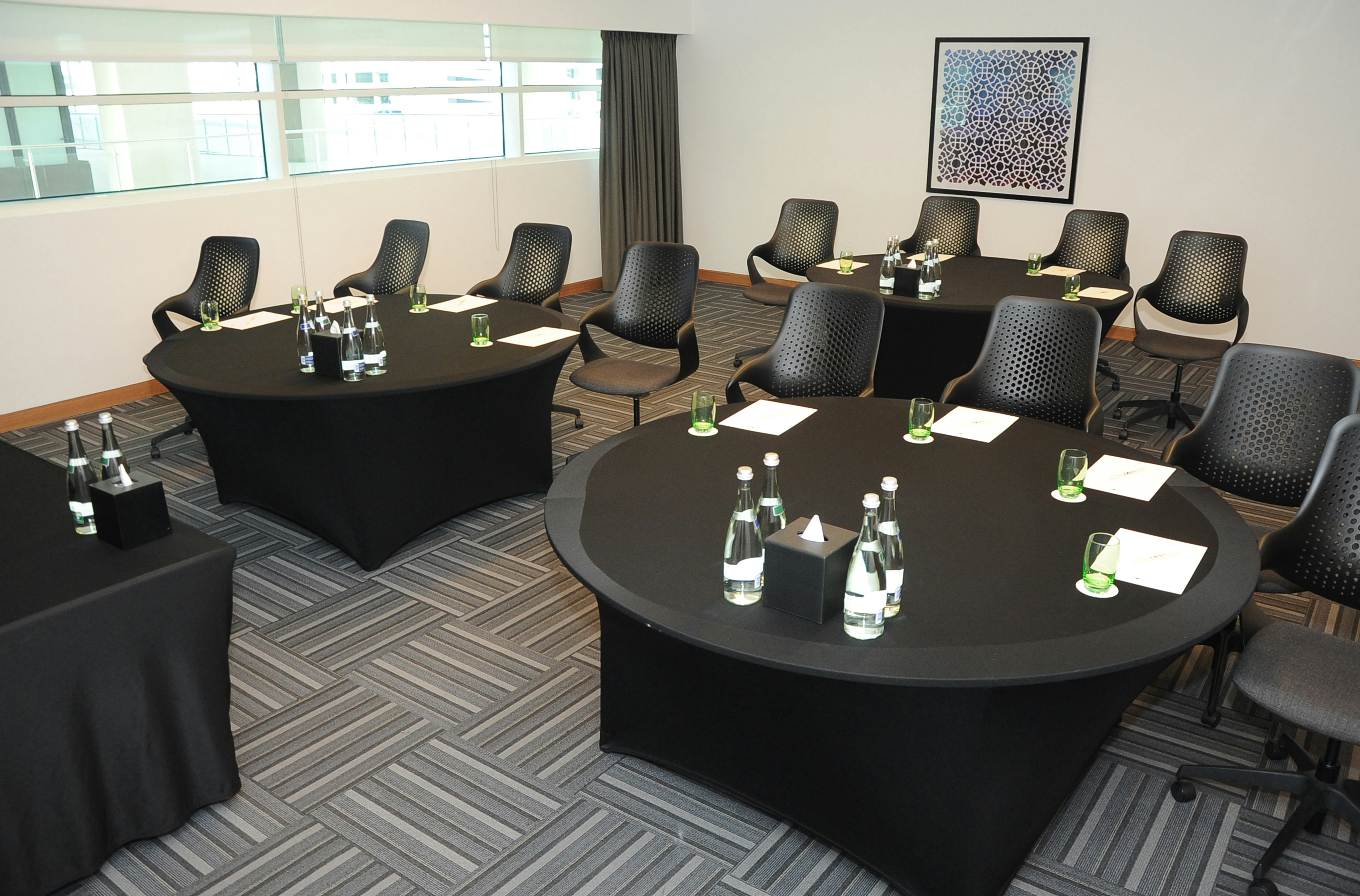 Doubletree by Hilton Dubai Business Bay 60/65