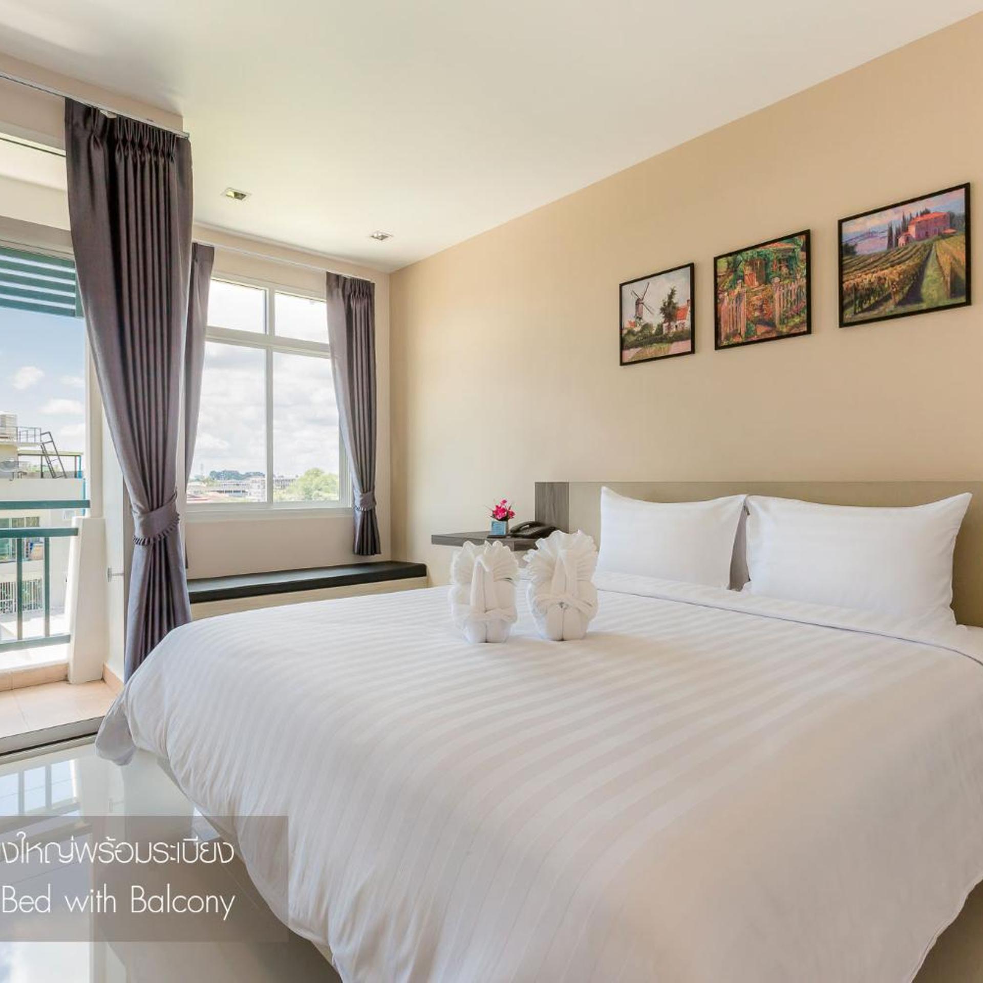 SUPERIOR, KING BED