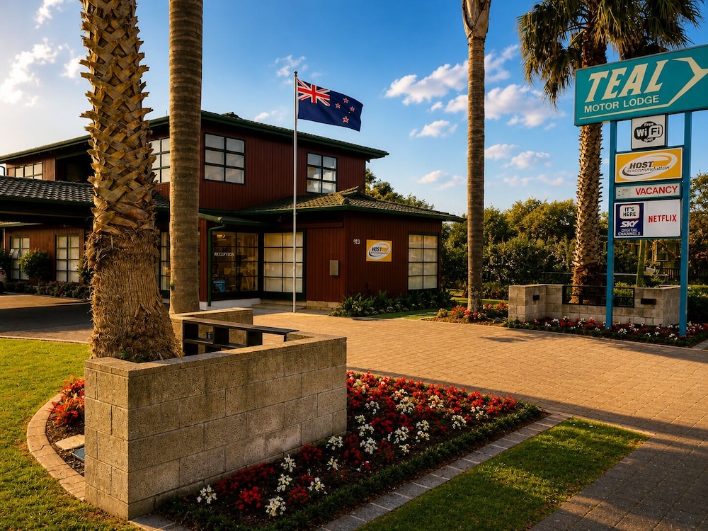 Teal Motor Lodge 40/50