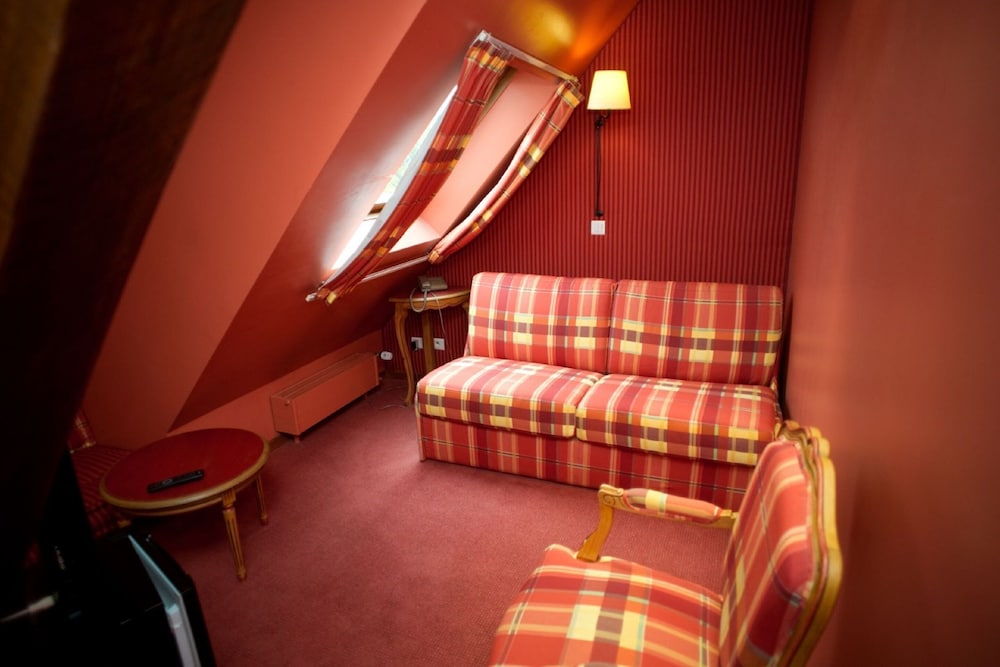 Hotel Beausejour 36/68