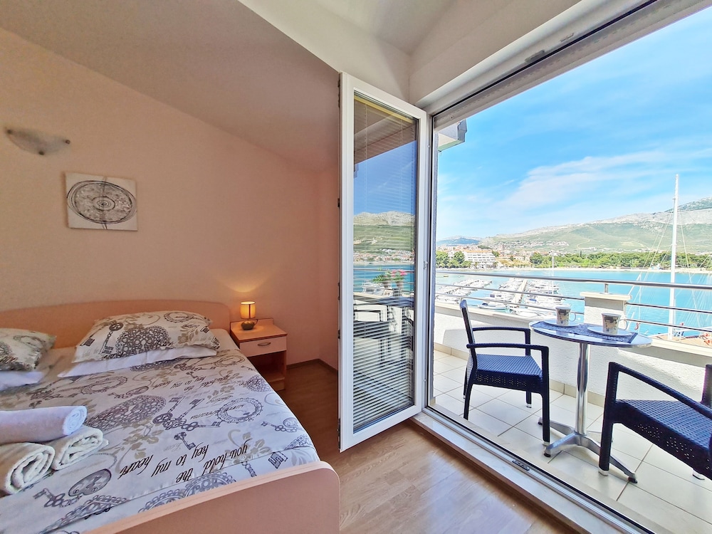 APARTMENTS ROOMS PORAT 20/47