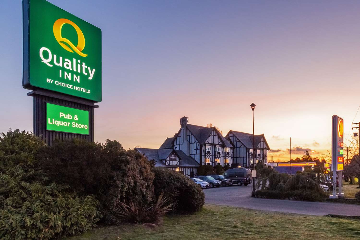 Quality Inn Waddling Dog Saanichton 36/37