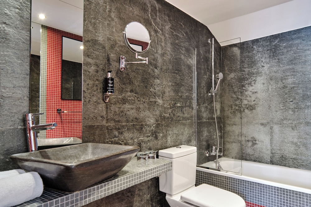 Posy Hotel by HappyCulture 80/84