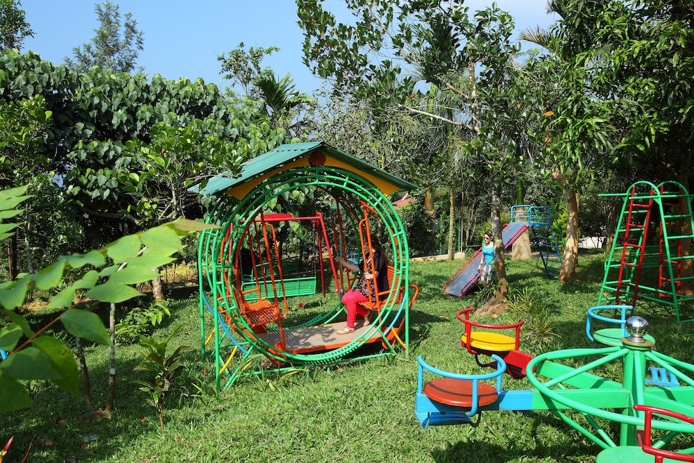 Arayal Resorts: A Unit of Sharoy Resort 30/49