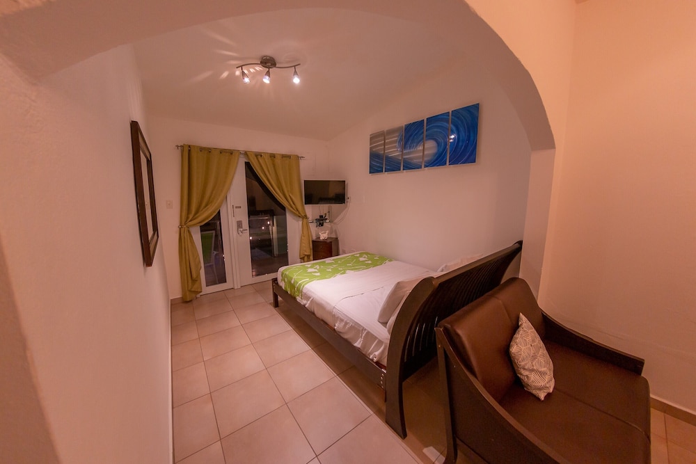 Casa Verde Hotel 12/50