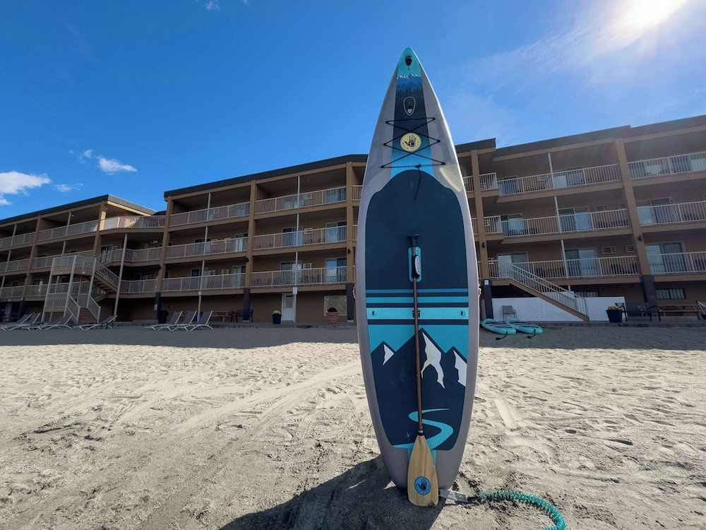 Coast Osoyoos Beach Hotel 43/50