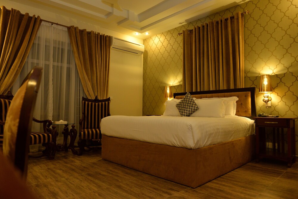 Bella Hotel 23/51