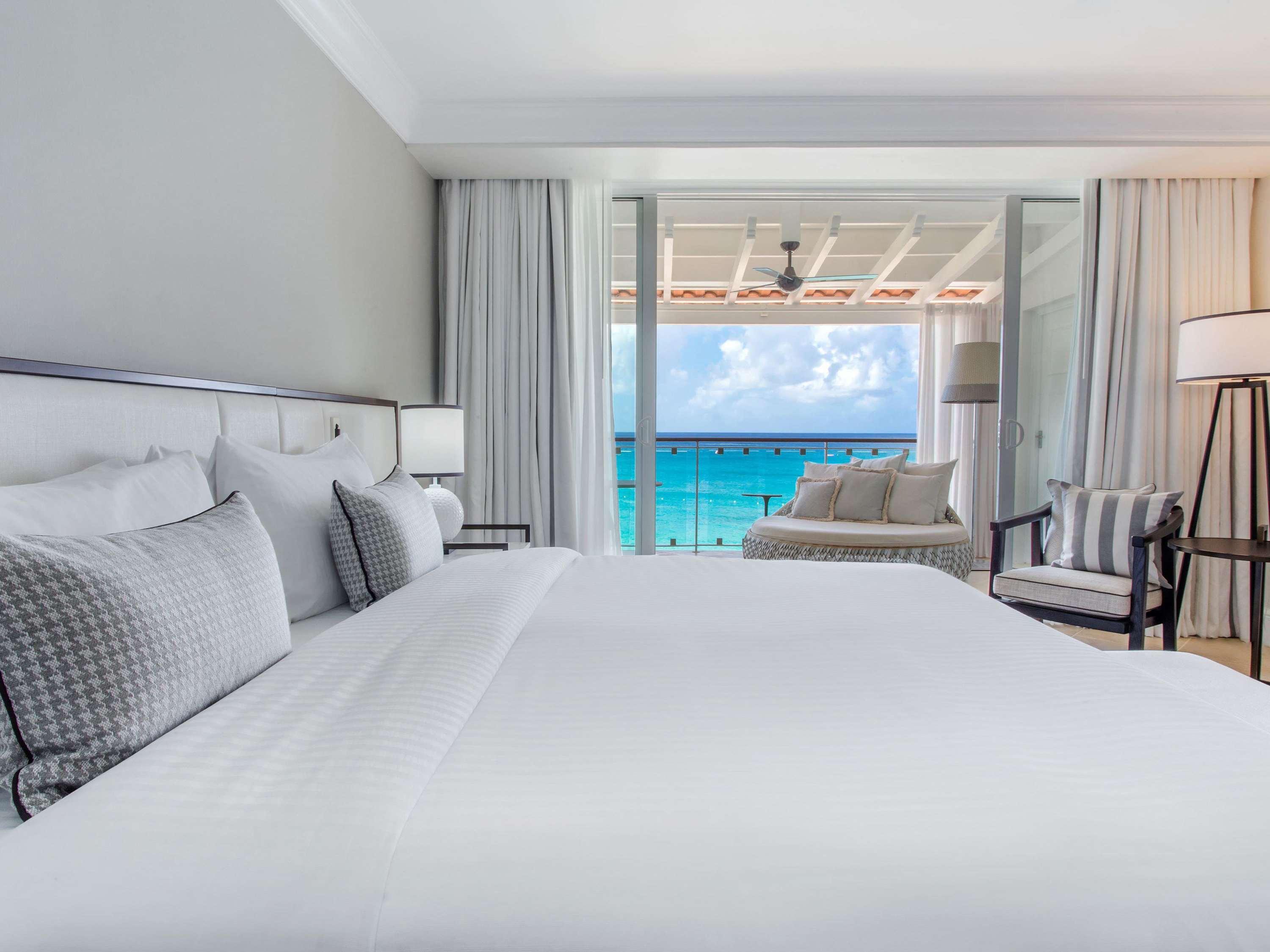 Room, King Bed, Ocean Front