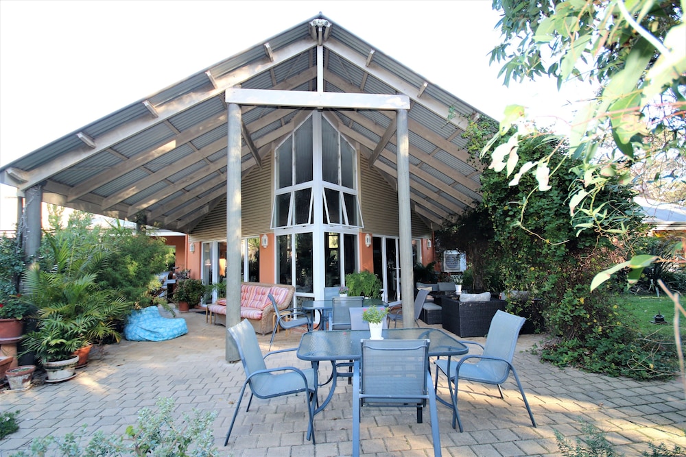MARGARET RIVER BED AND BREAKFAST 5/48