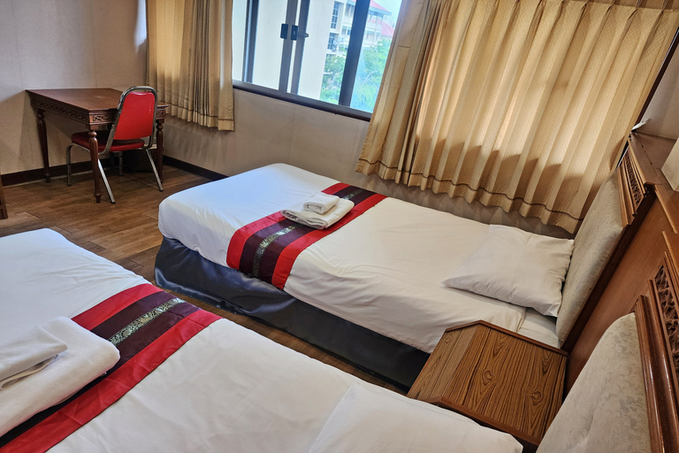 Suan Sunandha Palace Hotel 4/10