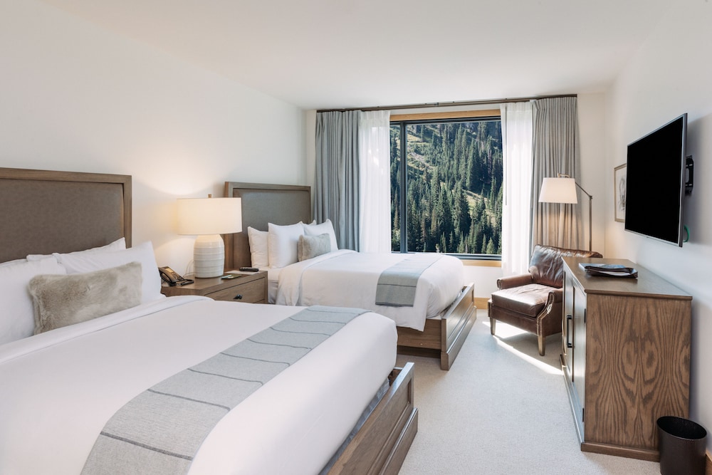 Slope, 2 Double Beds