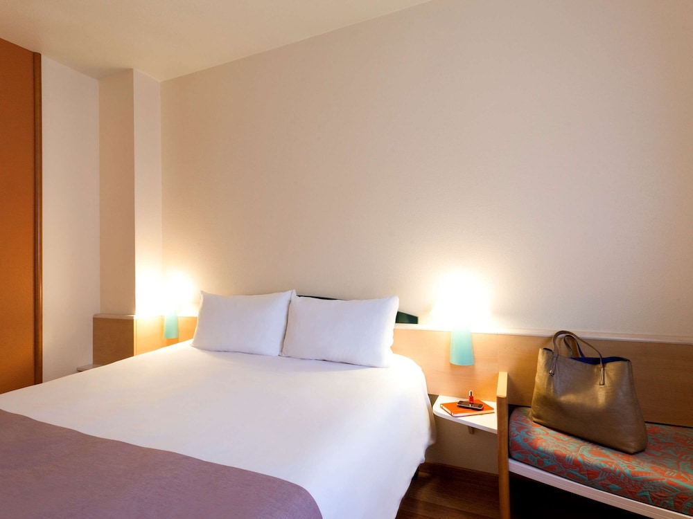 Ibis Bilbao Barakaldo 16/43