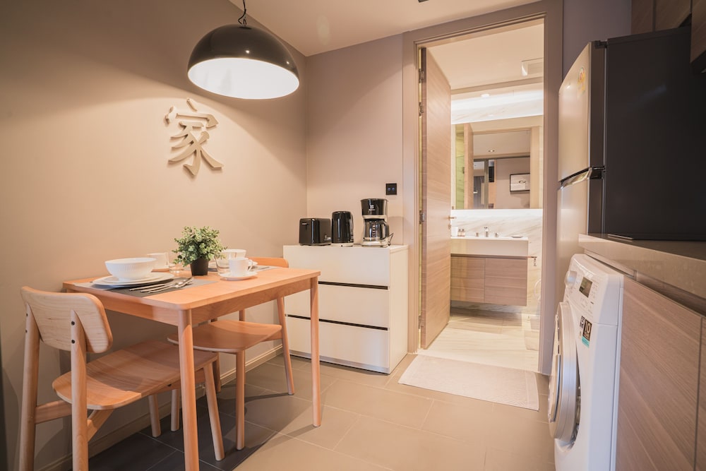 Voque Hotel & Serviced Residence Sukhumvit 51 24/37