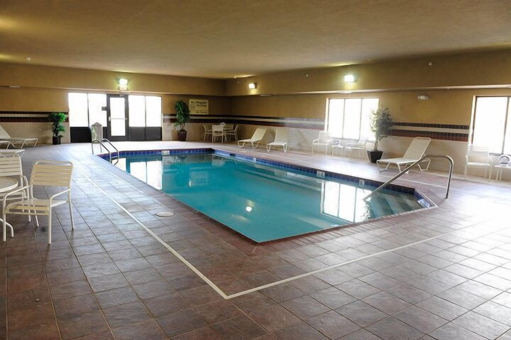 Hampton Inn Suites Craig 34/61