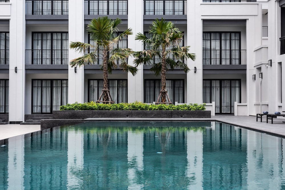 One Patio Hotel Pattaya 62/69