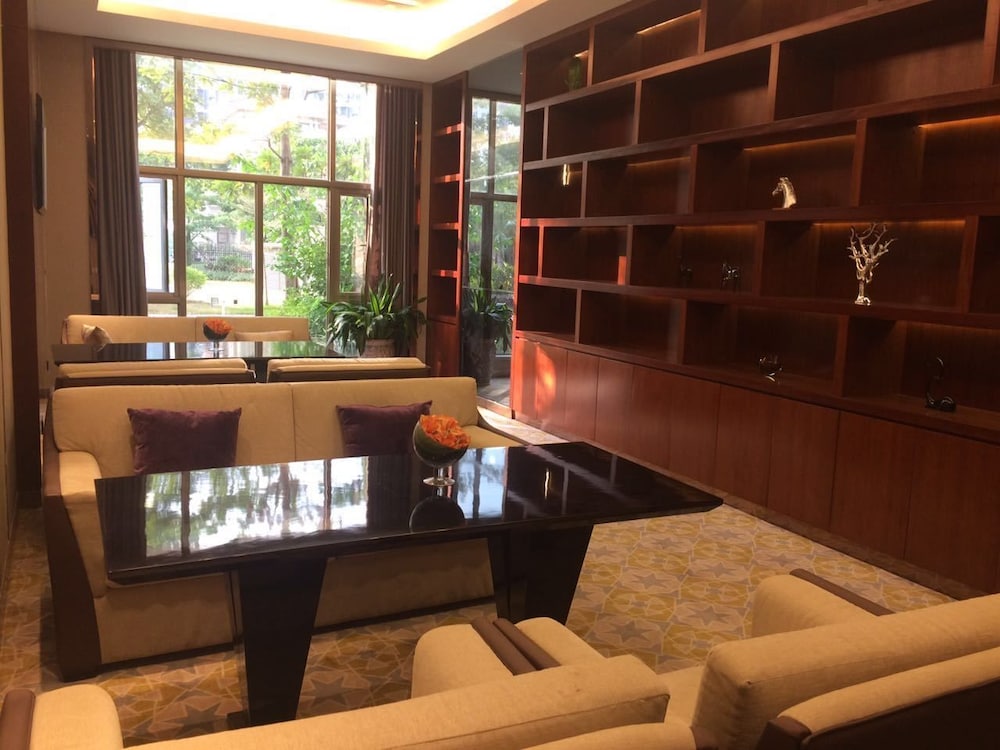 Longjiang Country Garden Phoenix Hotel 28/35
