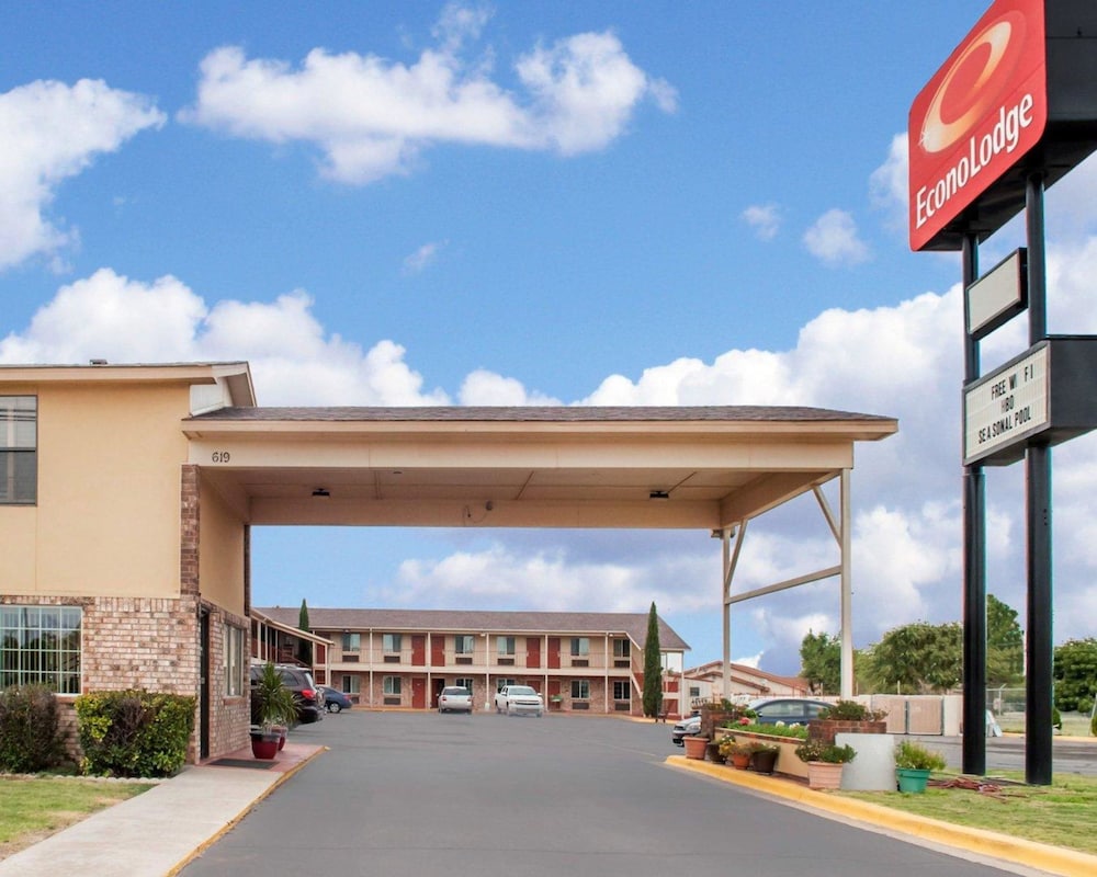 Econo Lodge Hobbs 4/25