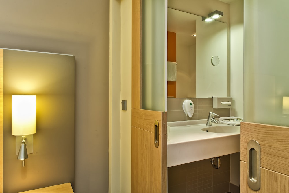 Mercure Hotel Dusseldorf Neuss 9/47