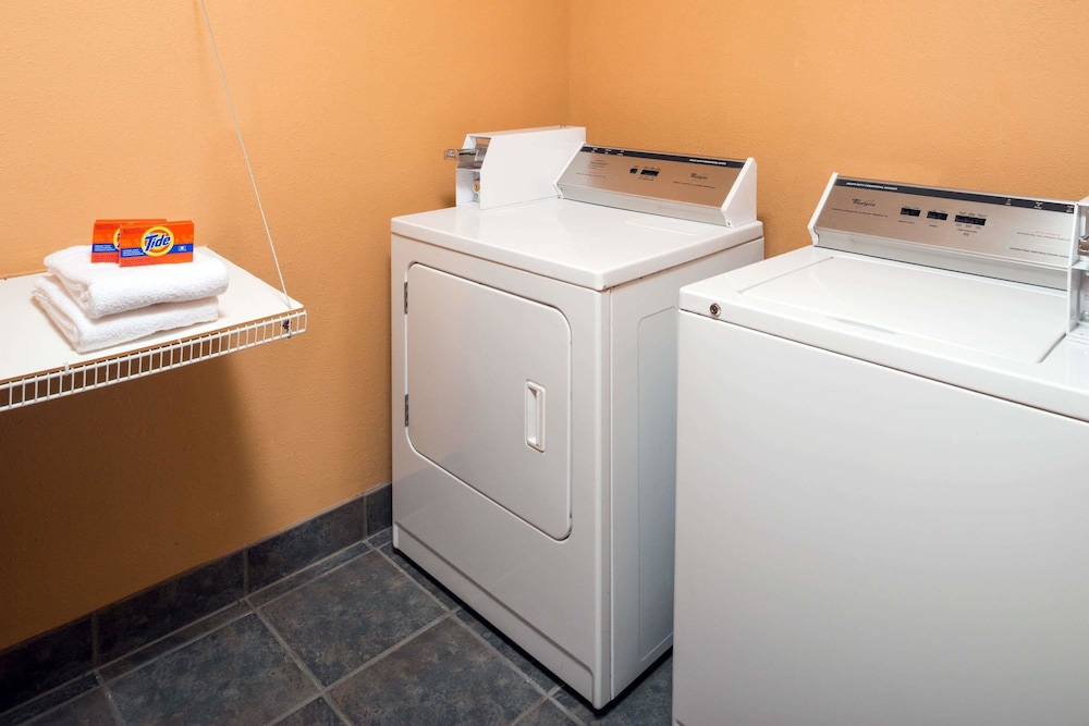Days Inn & Suites By Wyndham Spokane Airport Airway Heights 15/41
