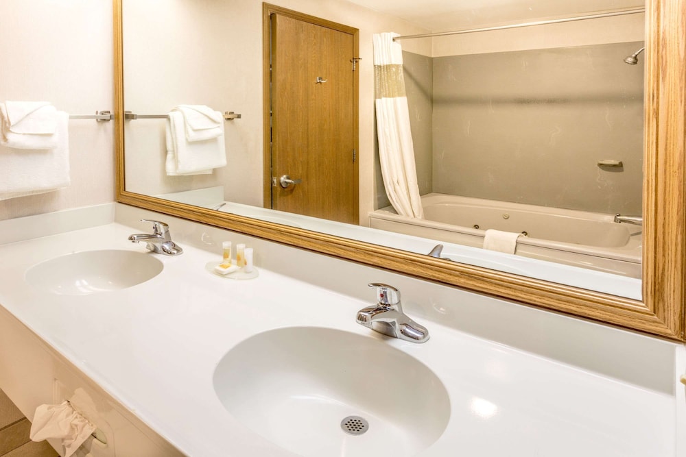 Motel6 Tiffin OH 35/38