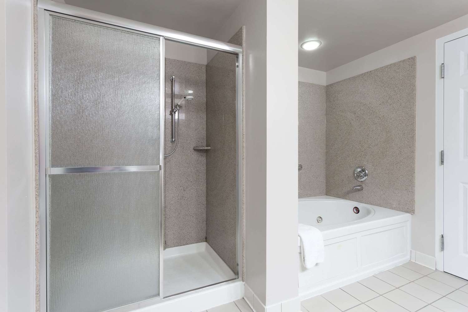 Wingate By Wyndham Chesapeake 15/15