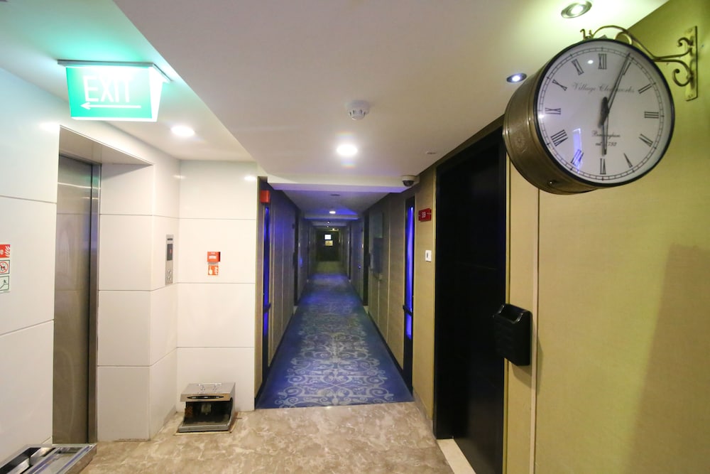 Quality Inn Bez Krishnaa 7/50