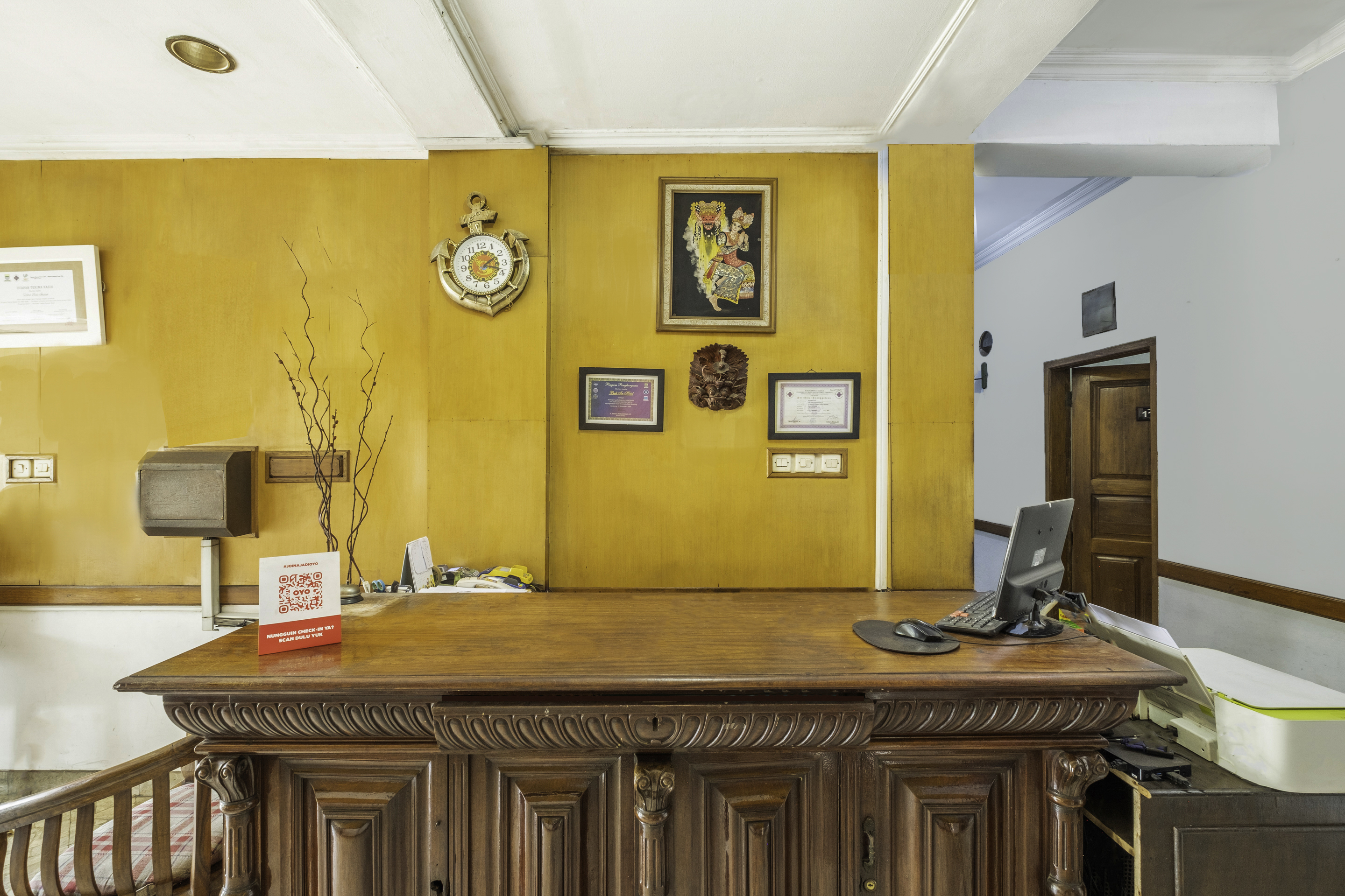 OYO 1945 Hotel Bali Near RS Muhammadiyah 4/53