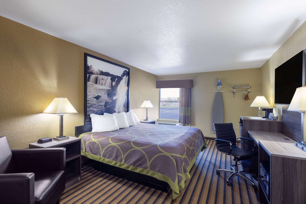 Super 8 by Wyndham Nixa/Springfield Area 14/39