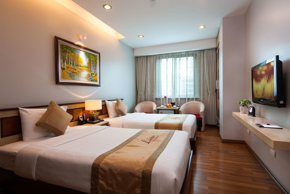 Luxeden Hotel 18/65