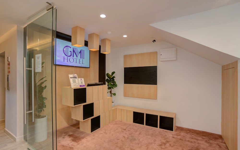 GM HOTEL SUNWAY METRO 52/57