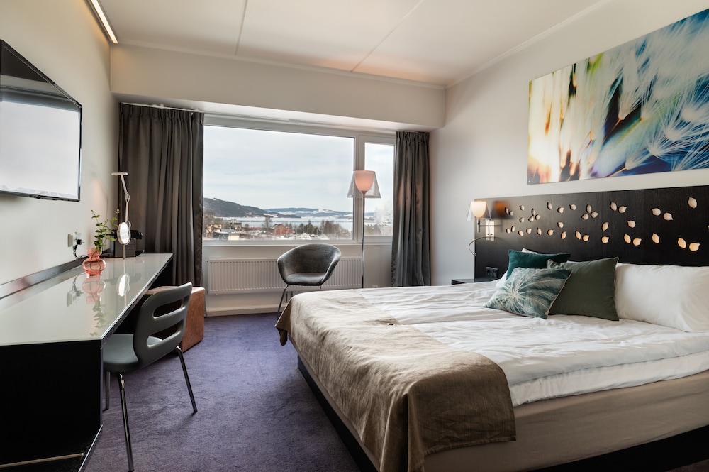 Quality Hotel Strand Gjovik 12/30