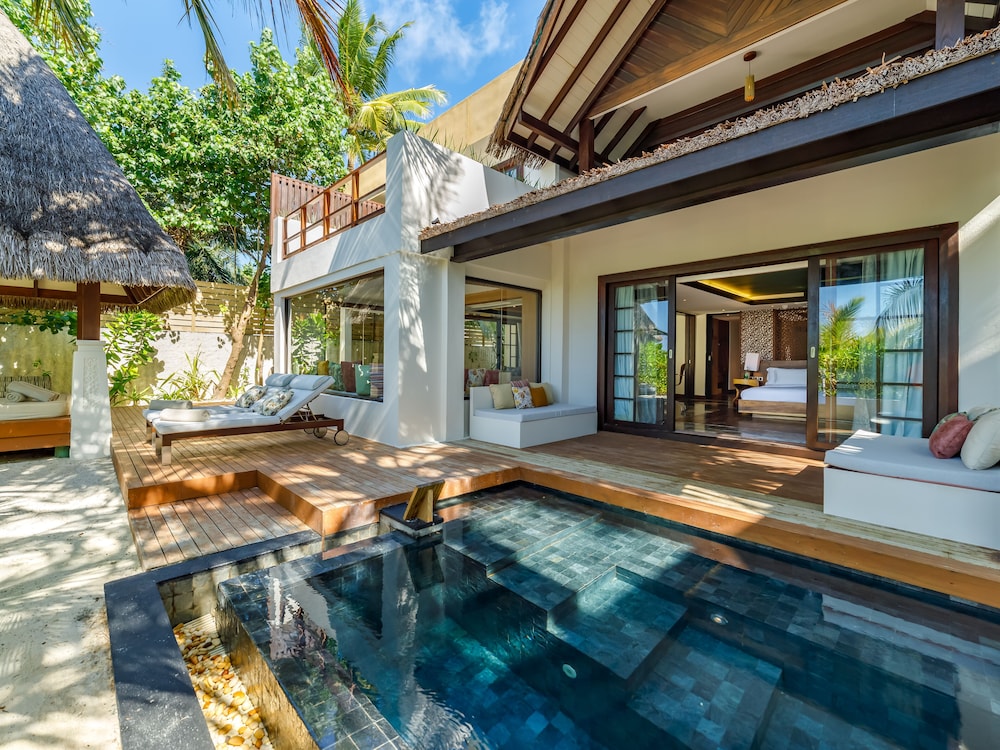 Ozen Reserve Bolifushi 109/136