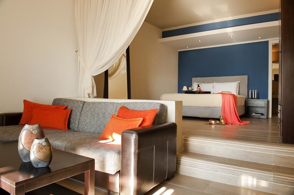 Galaxy Suites Villas 42/68