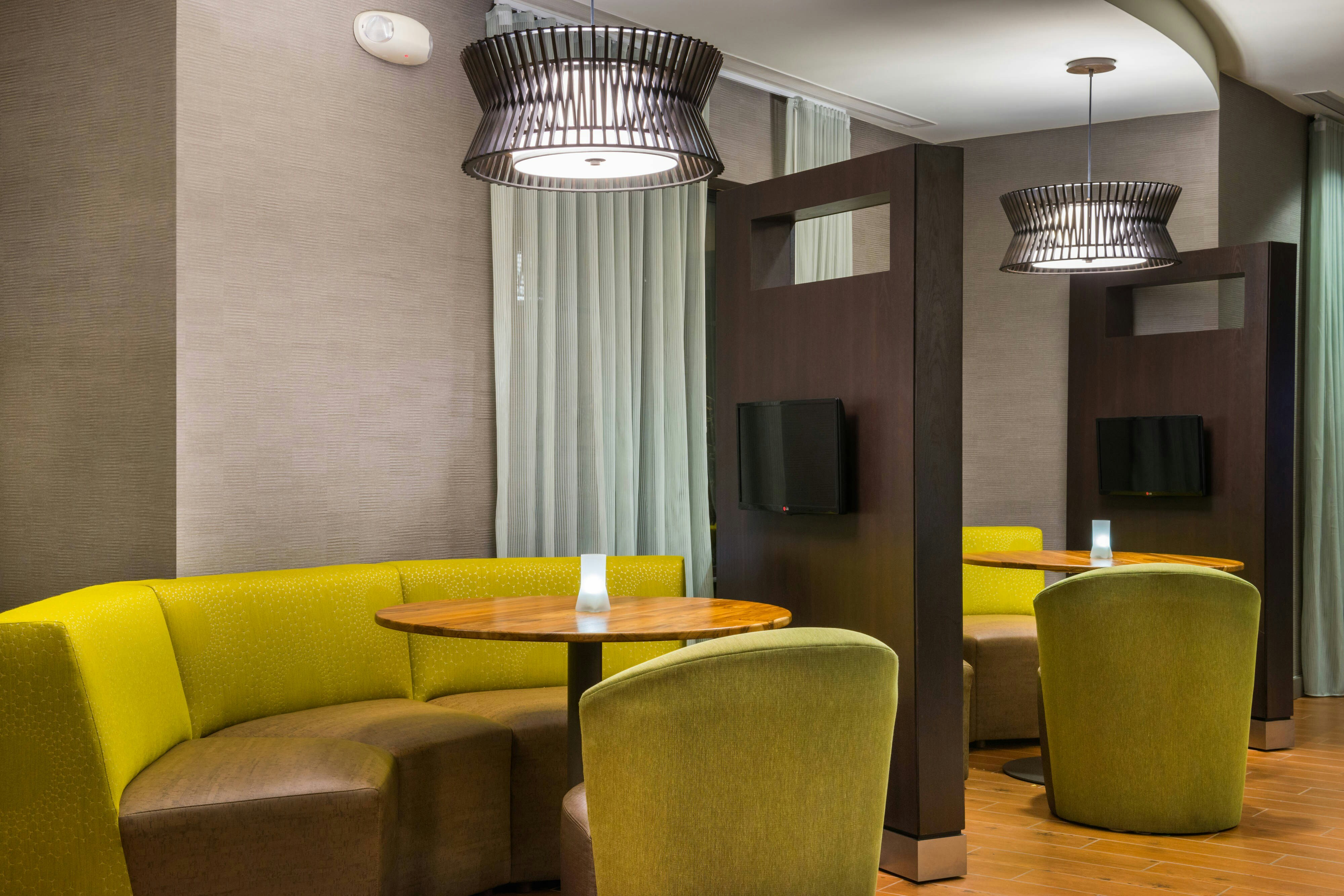 Courtyard By Marriott San Luis Obispo 11/25
