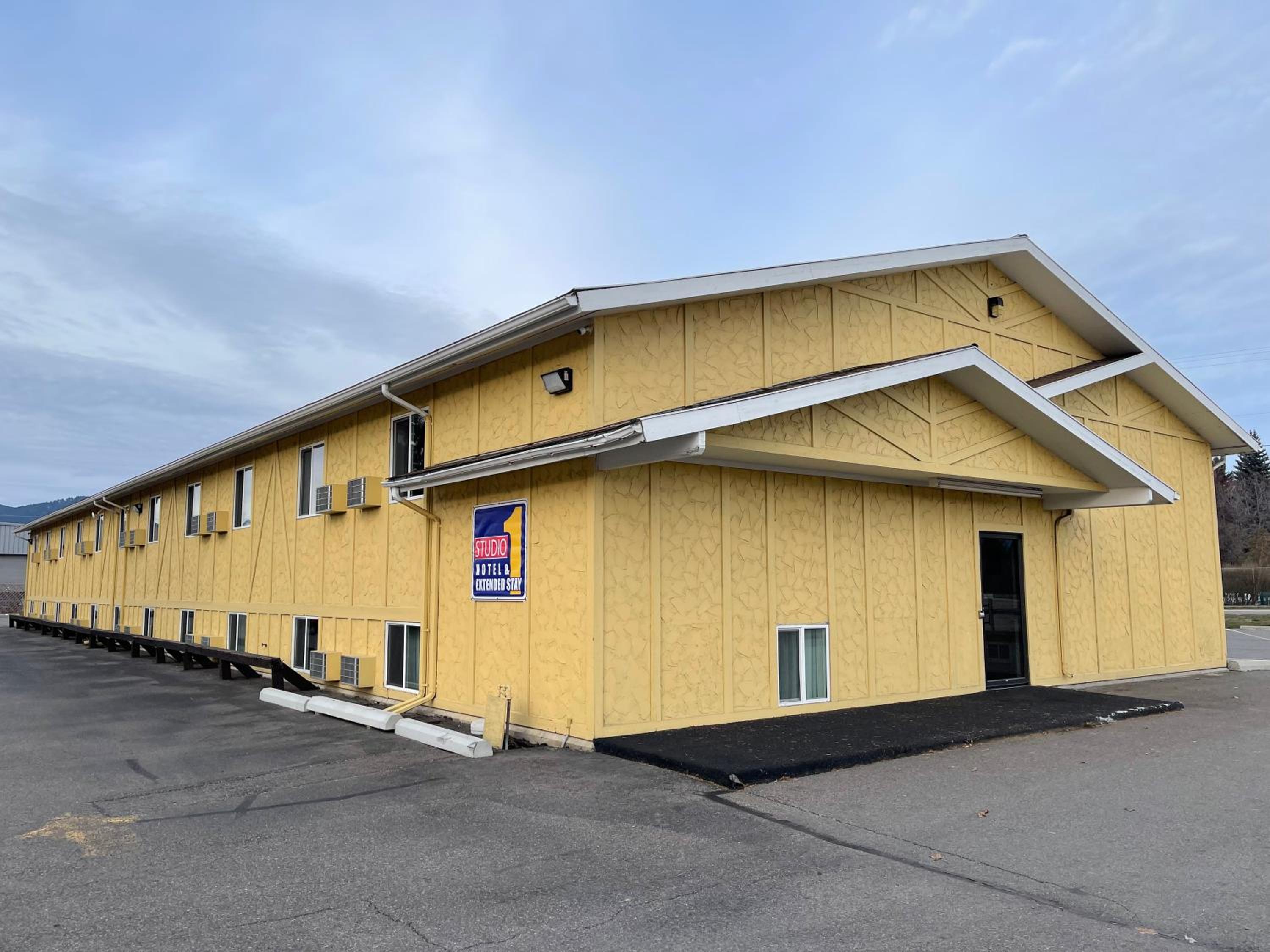 Studio 1 Hotel and Extended Stay Missoula 35/38