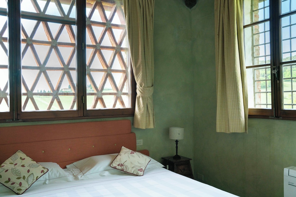 2 Bedrooms, Family Suite, 2 Queen Beds