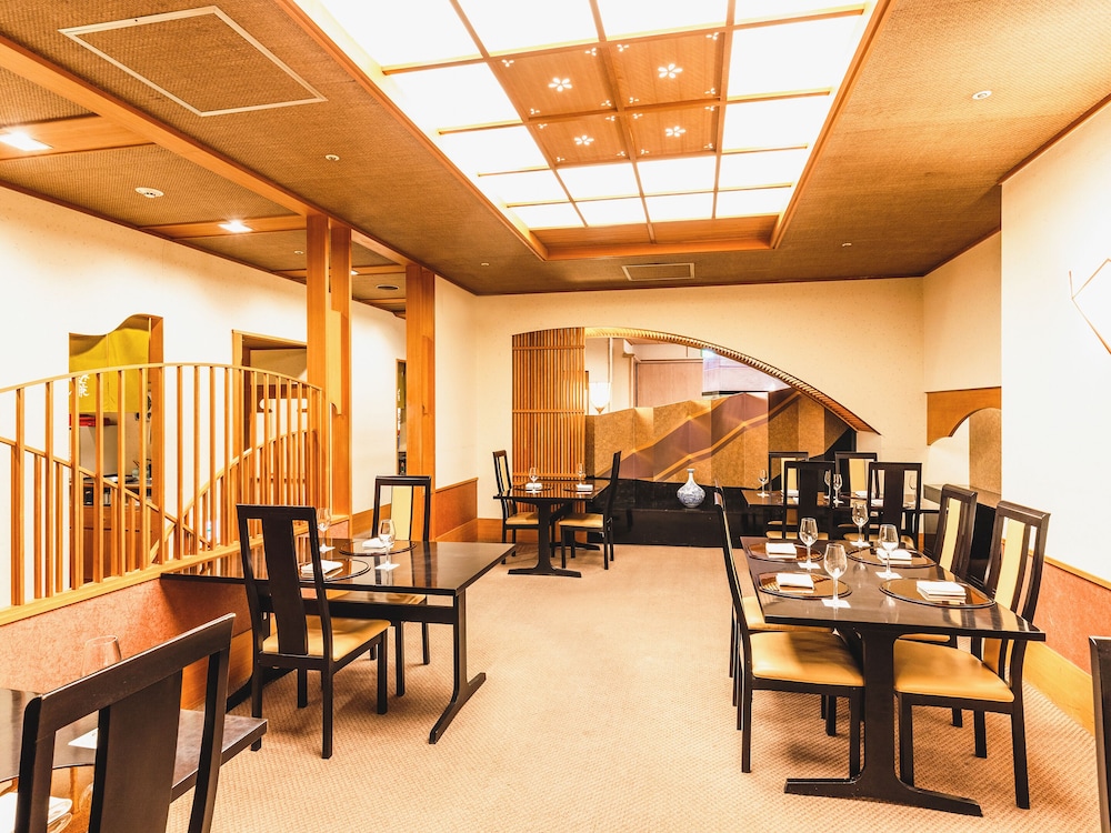 UTSUNOMIYA TOBU HOTEL GRANDE 54/60