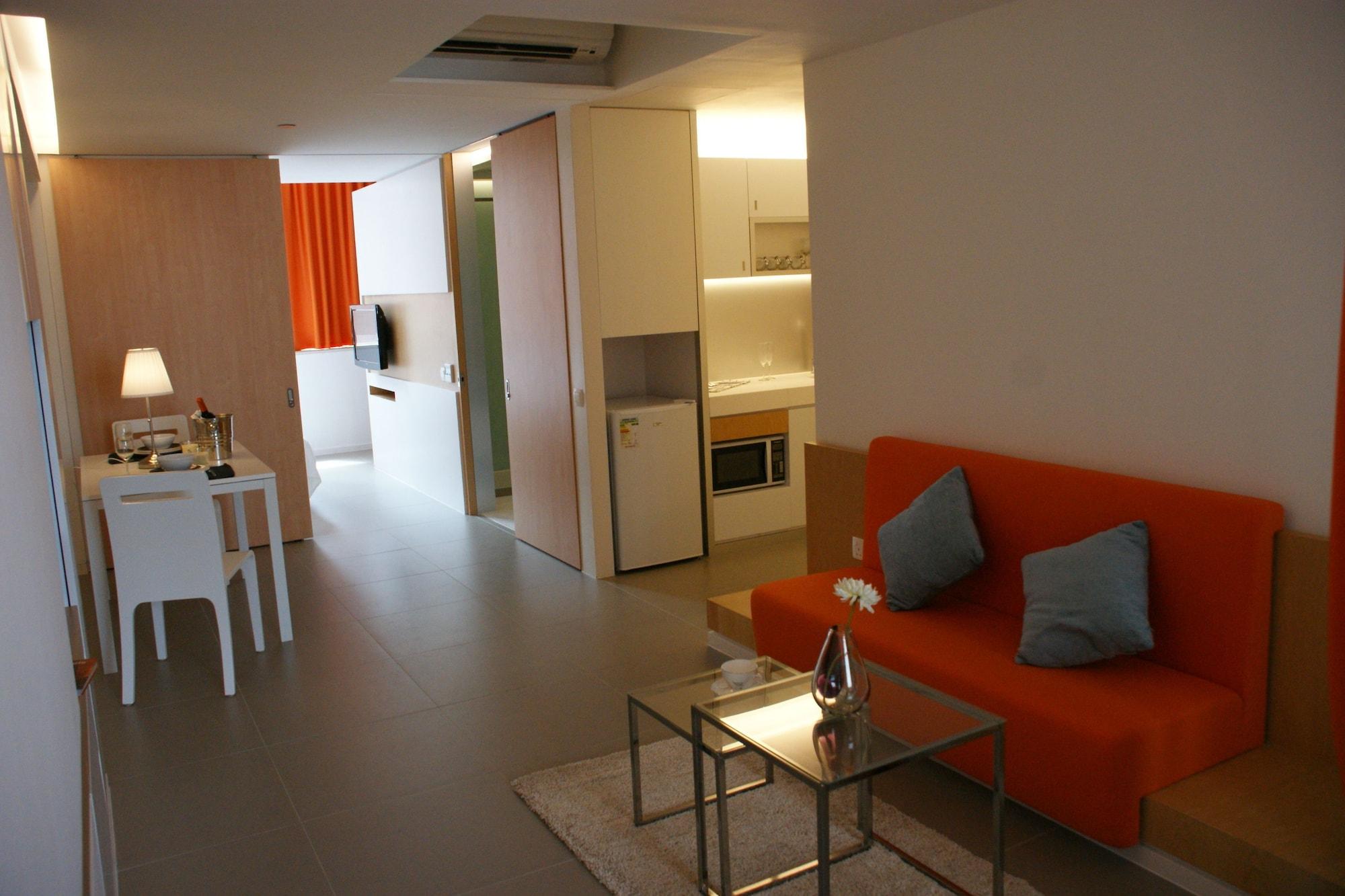 60 West Hotel 51/63